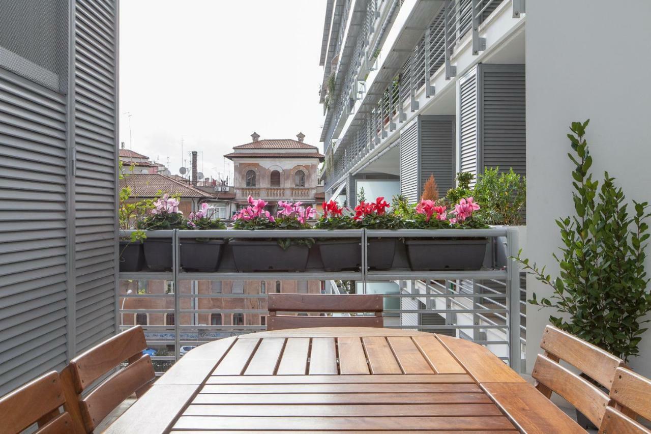 Boutique Domus Apartment โรม ภายนอก รูปภาพ